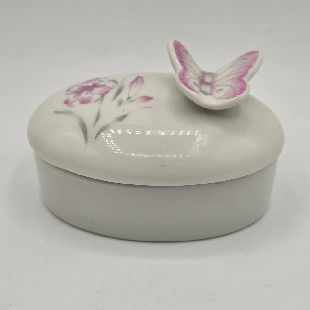 Vintage Jasco "Petal and‎ Wings" White Porcelain Trinket Box Pink Butterfly Lily